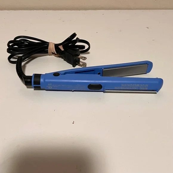 Conair Travel Size MiniPro 1/2" Hair Straightener Blue Dual Voltage CS80ANR Flat - Picture 2 of 6